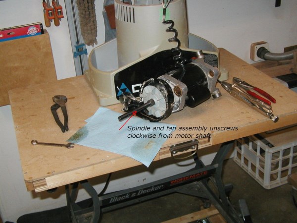 How to Replace the Spindle Shaft Assembly on a Black and Decker
